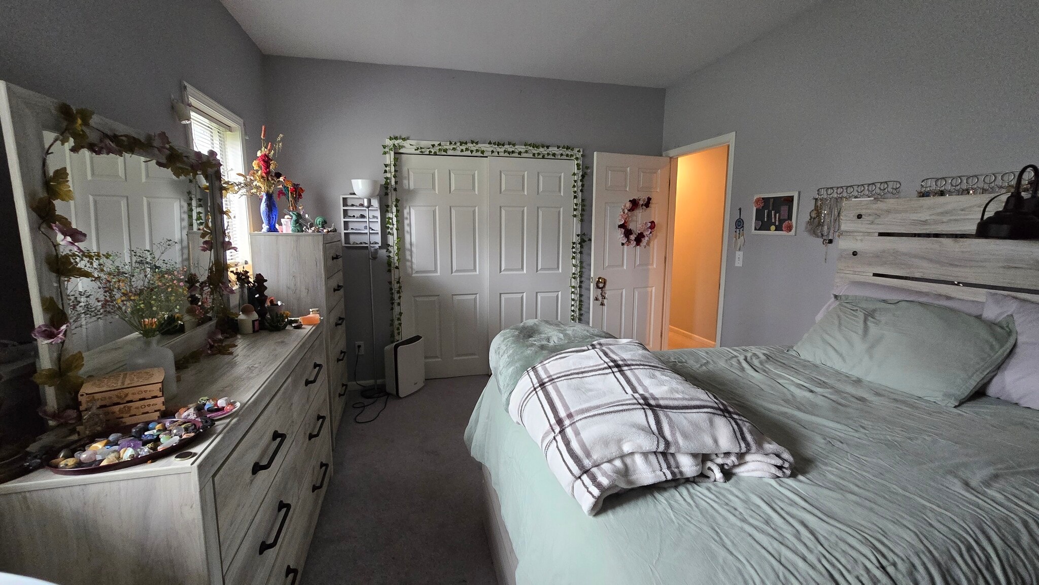 Building Photo - W162N11659 Park Ave