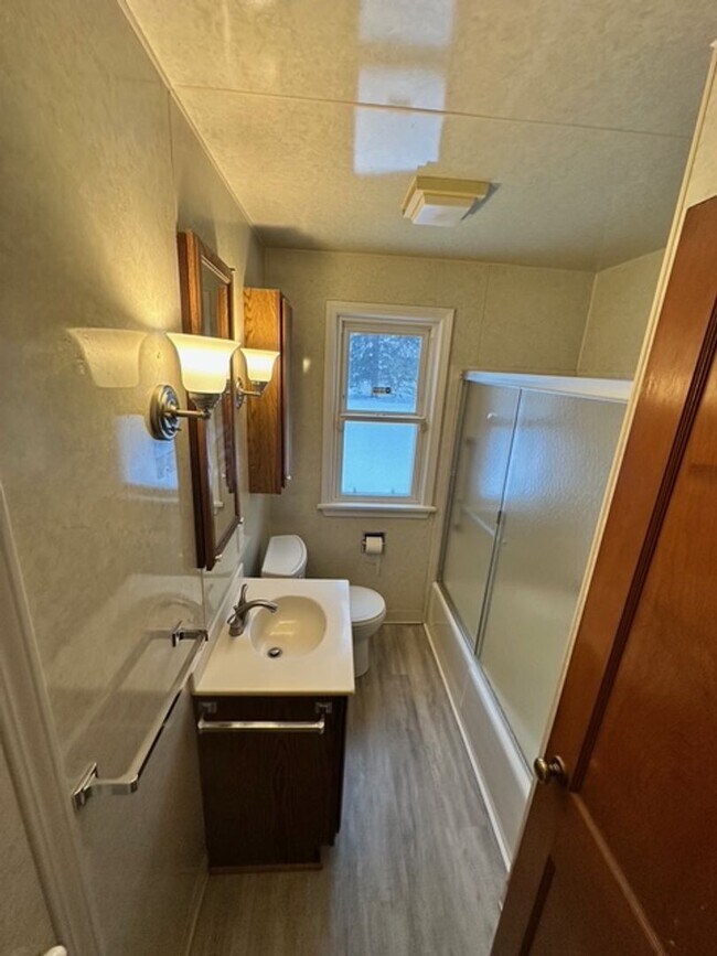 Building Photo - Charming 3-Bedroom Home in Greece CSD with Spacious Backyard