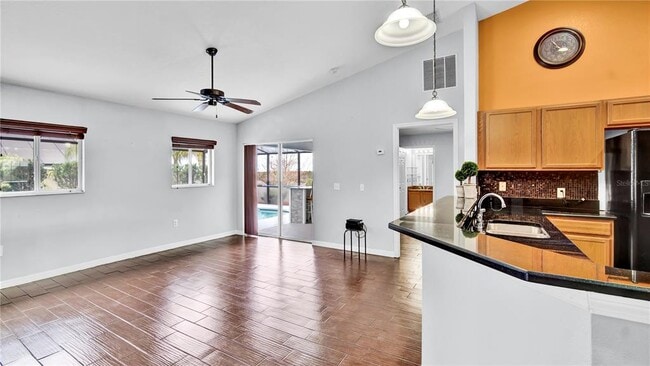 Building Photo - 102 Hillcrest Rd