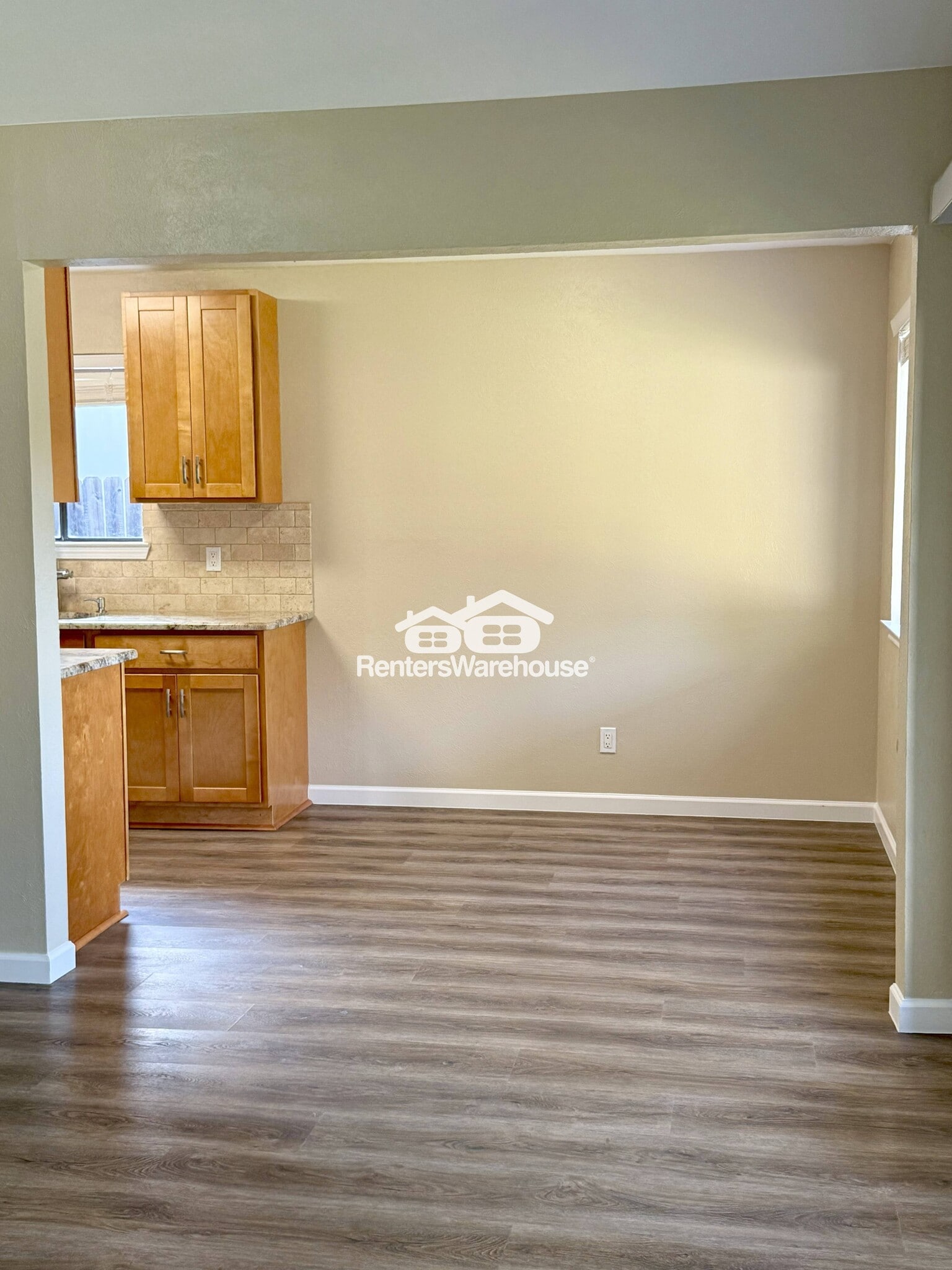 Building Photo - 3814 Stonecroft Dr