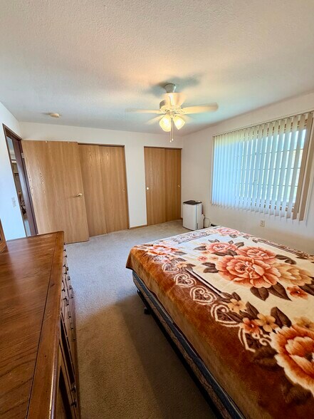 Building Photo - 413 Rowley St