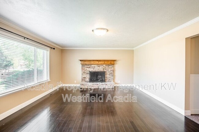 Building Photo - 542 150 E