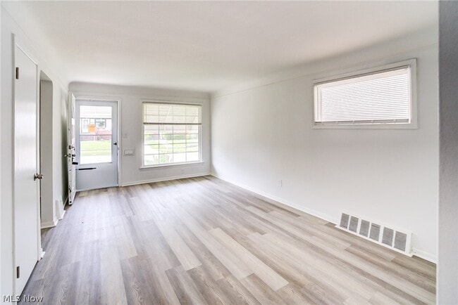 Building Photo - 4407 Woodway Ave
