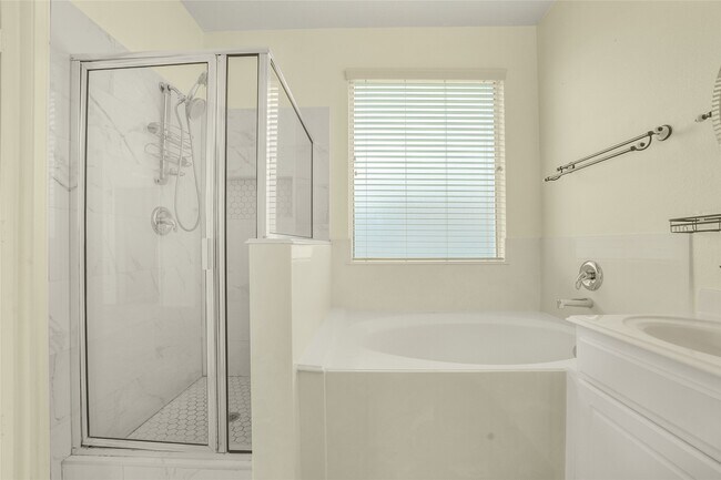 Building Photo - 18022 Oak Orchard Lane