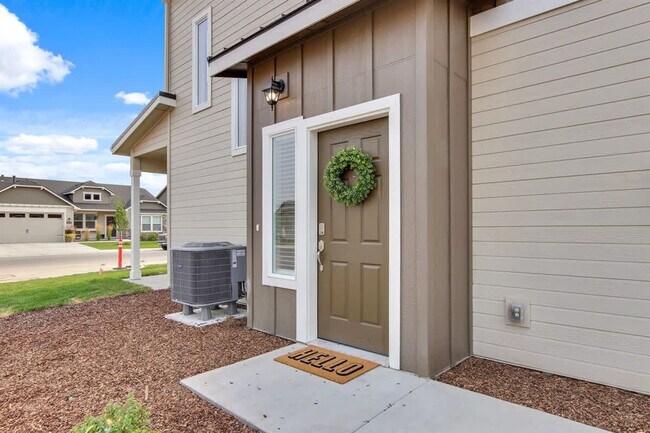 Building Photo - 5643 E Bollo St