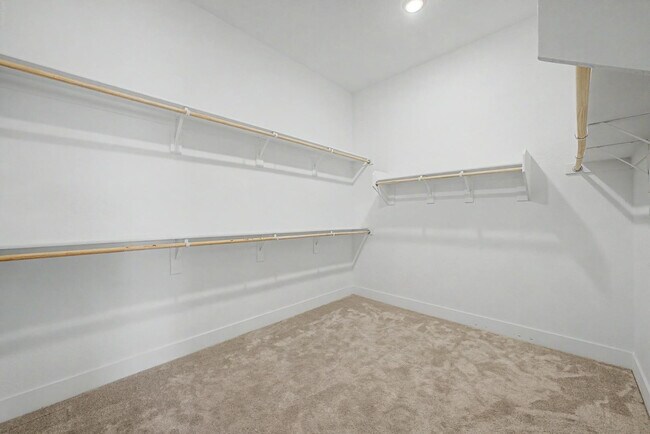 Building Photo - 13103 N 174th Dr