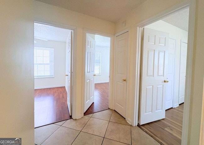 Building Photo - 238 Merriwood Cir