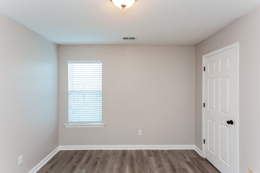 Building Photo - 7872 Allen Ridge Ln