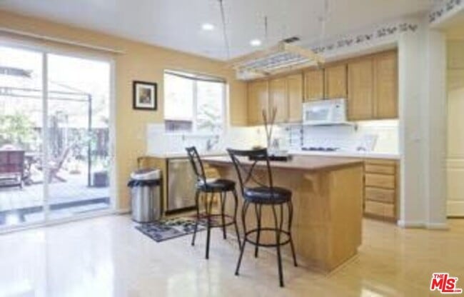 Building Photo - 149 Orchard Park Pl