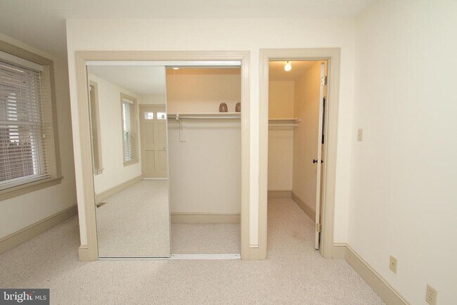 Building Photo - 1513 Green St