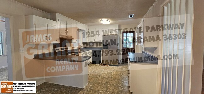 Building Photo - 1511 Shrewsbury Dr