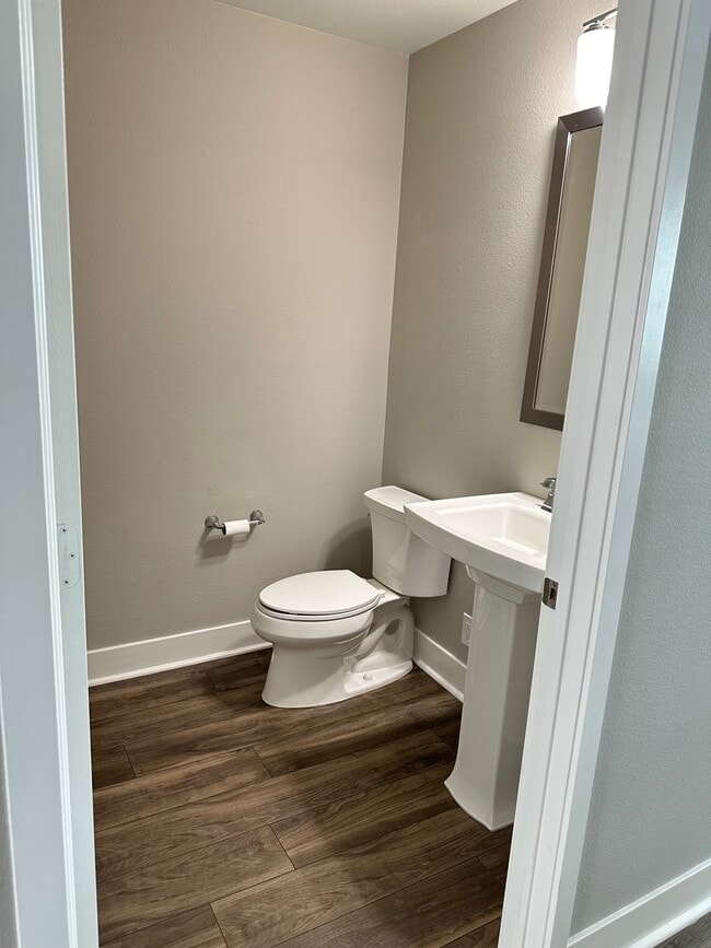 Building Photo - Cessna Lane