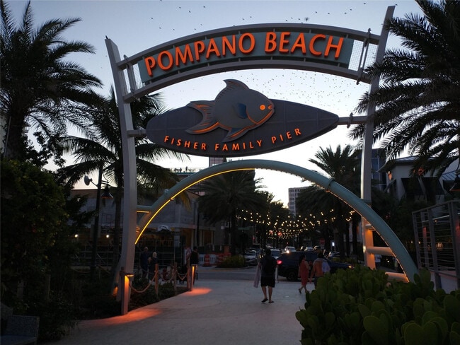 Building Photo - 3212 SE 8th St