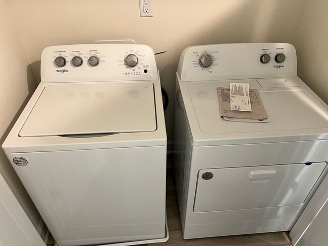 Building Photo - Minutes from Downtown Angier 3 bed