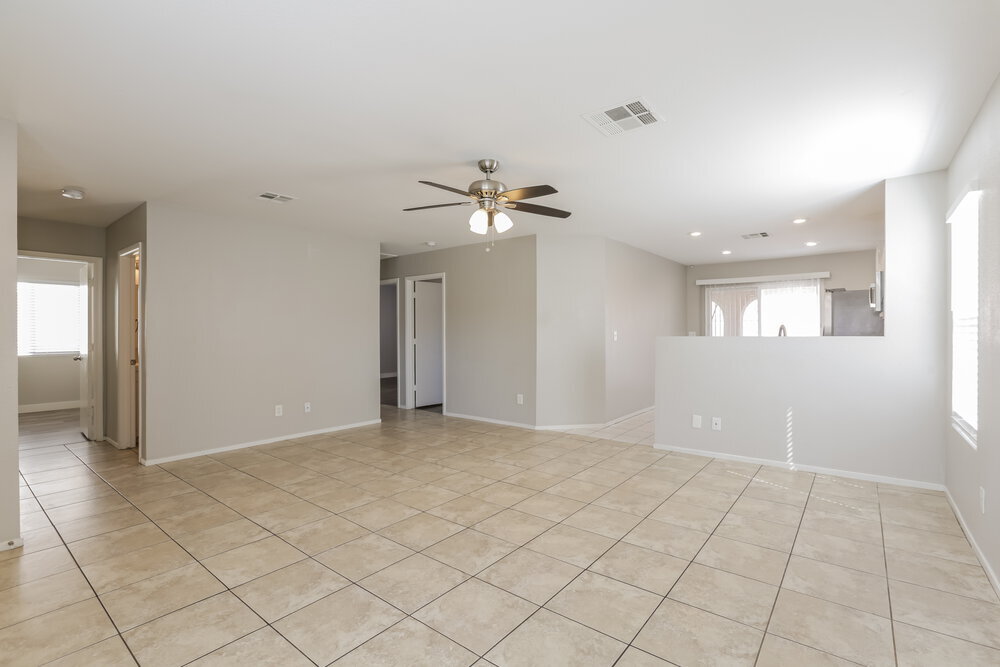 Building Photo - 1024 Sky Forest Dr