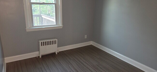 Building Photo - 6935 Reisterstown Rd