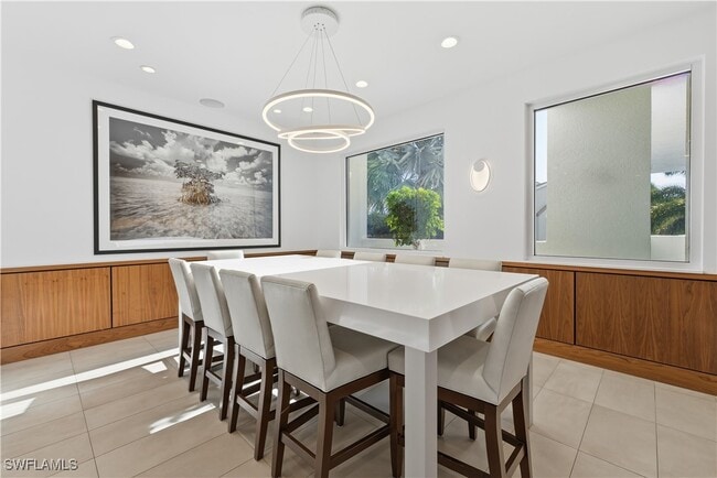 Building Photo - 6361 Pelican Bay Blvd