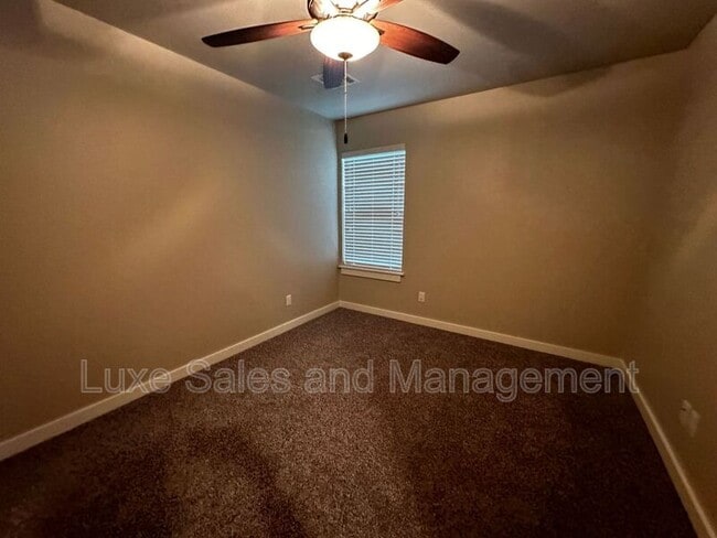 Building Photo - 1419 MacAlpine St