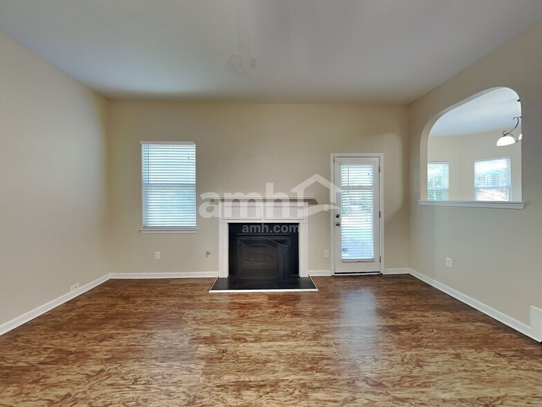 Building Photo - 2934 Gayle Manor Ln