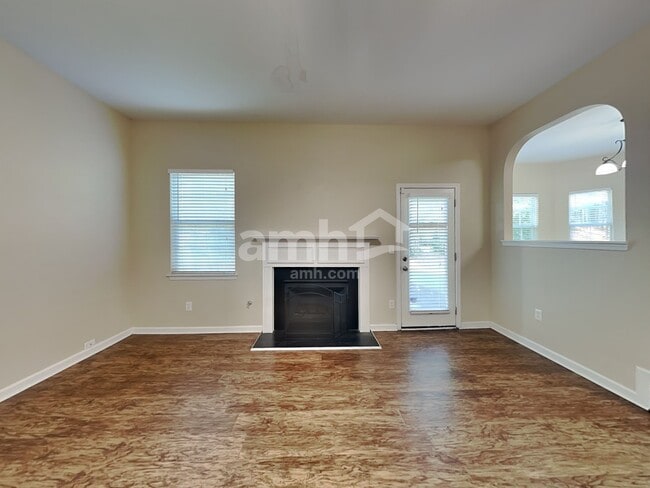 Building Photo - 2934 Gayle Manor Ln