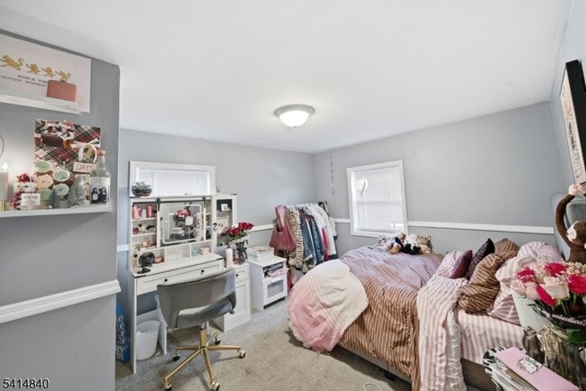 Building Photo - 94 S 21st Ave