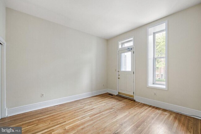 Building Photo - 1401 Delaware Ave
