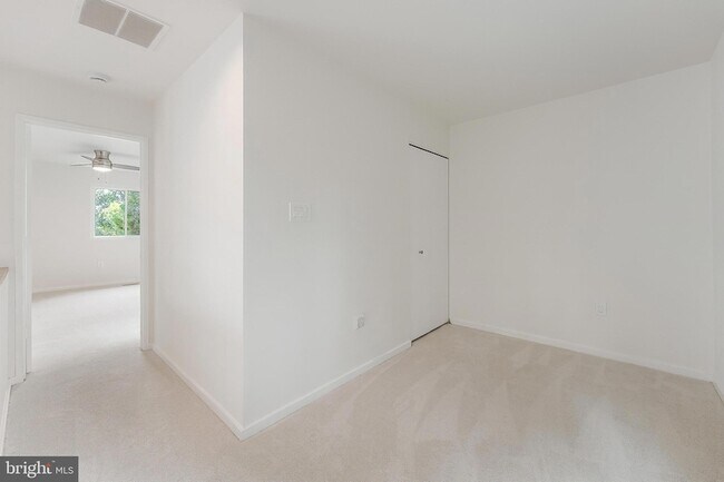 Building Photo - 11916 Moss Point Ln
