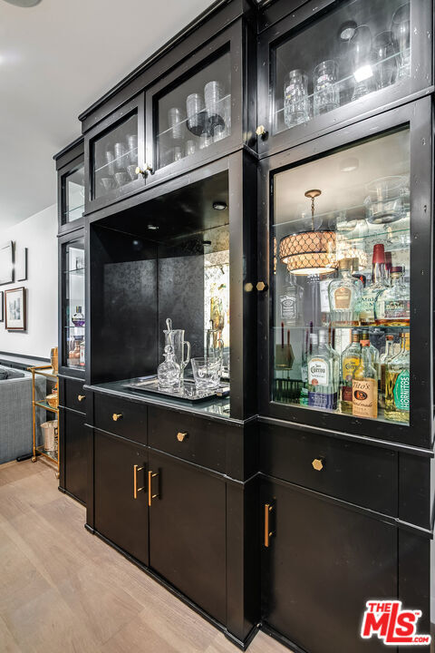 Building Photo - 4635 N Clybourn Ave