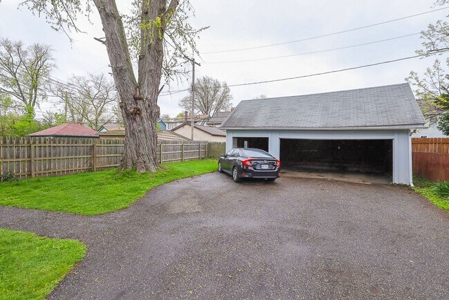 Building Photo - 2657 Idlewood Rd