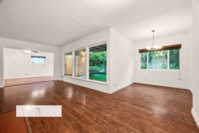 Building Photo - 6928 Vanscoy Ave