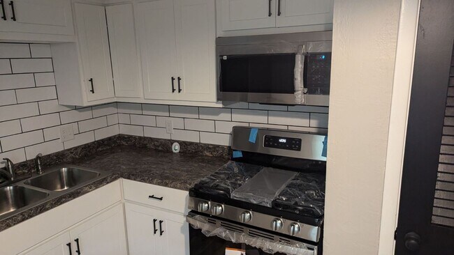 Building Photo - 1223-1225 Frederick