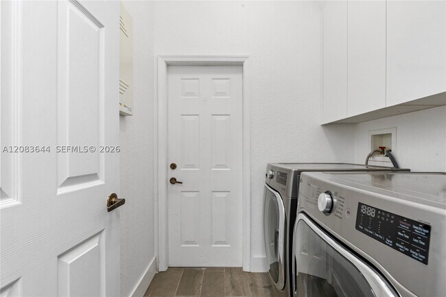 Building Photo - 776 Lavender Cir