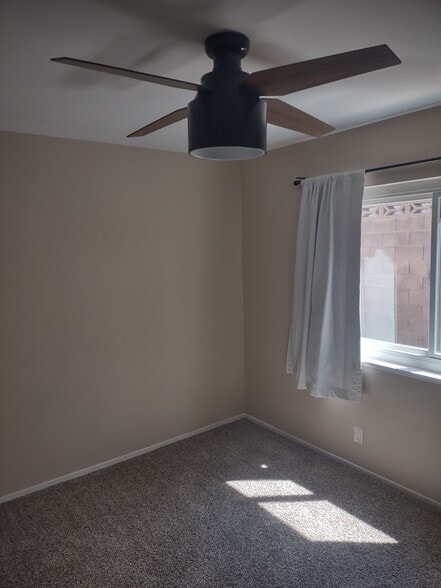 Additional Bedroom - 322 Esquina Dr