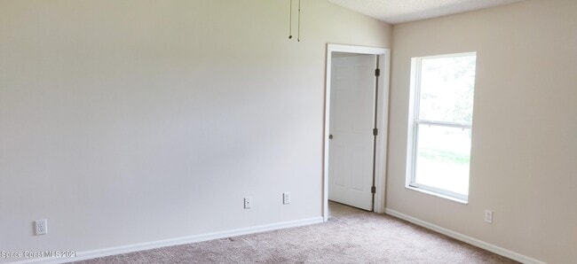 Building Photo - 2148 Caledonia Pl