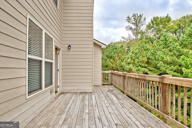 Building Photo - 180 Charleston Dr