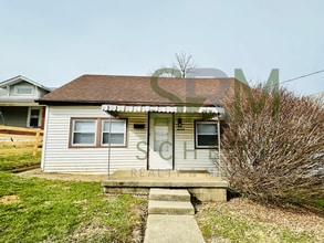 Building Photo - Spacious 2BD home off of Taylor Blvd!