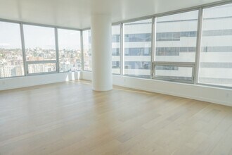 Building Photo - 2bd/2ba Seattle Condo