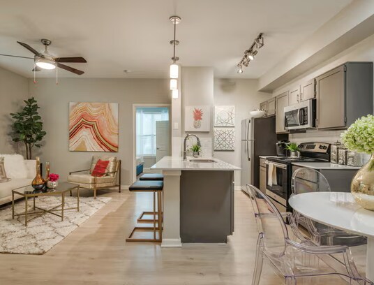 Building Photo - 2909 Cityplace W Blvd