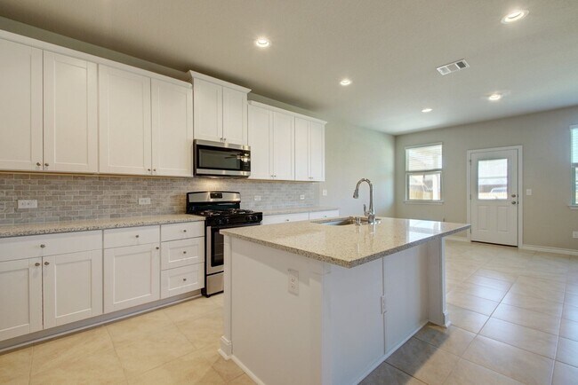 Building Photo - 1409 Eagle Ray St