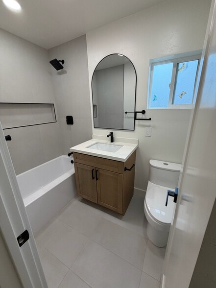 Building Photo - 361 Wisconsin Ave