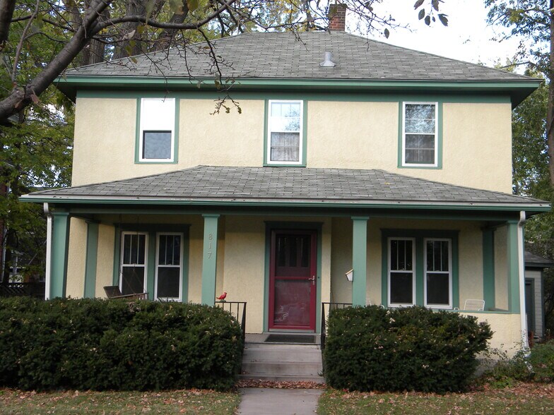 Primary Photo - 817 7th St SE