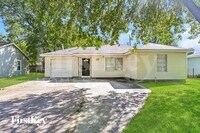 Building Photo - 712 McCardell Dr