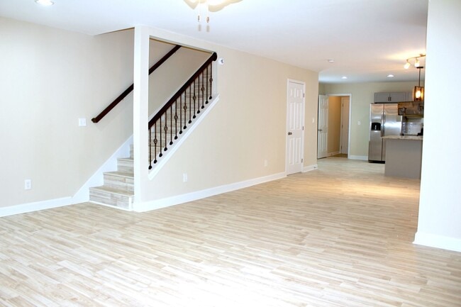 Building Photo - Discover Your Urban Sanctuary in the Heart of SW Atlanta