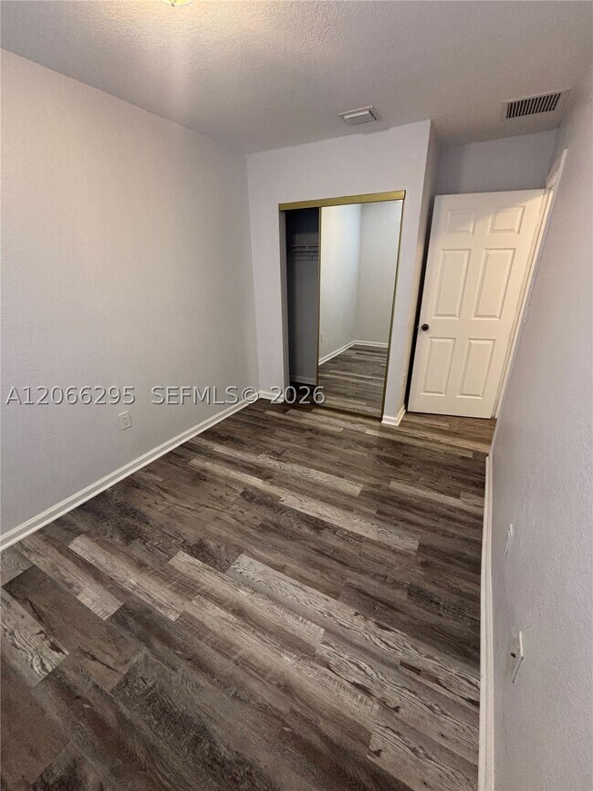 Building Photo - 14042 NE 2nd Ct