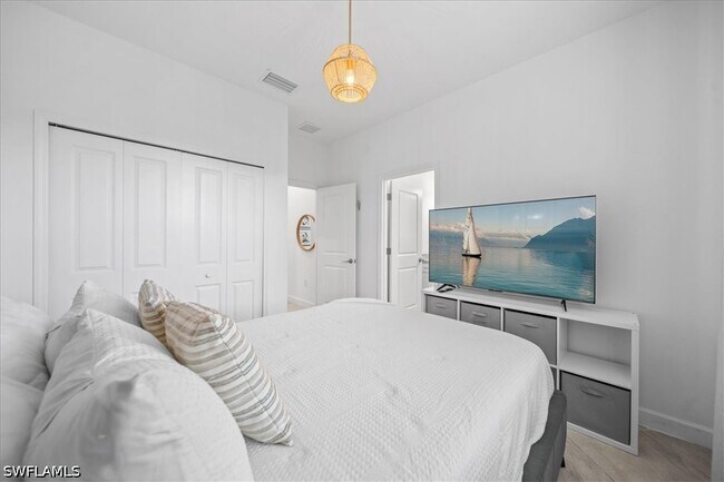 Building Photo - 14470 Secret Garden Cove