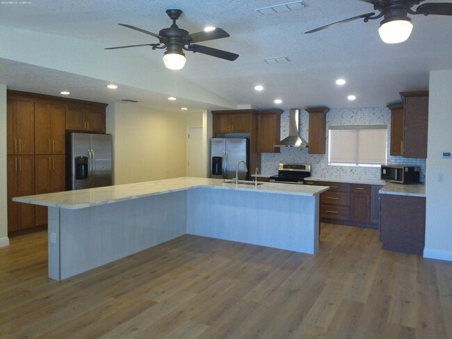Building Photo - Stunning Lake Havasu Rental 4 BR/ 3BA Pool Home Backing to Park