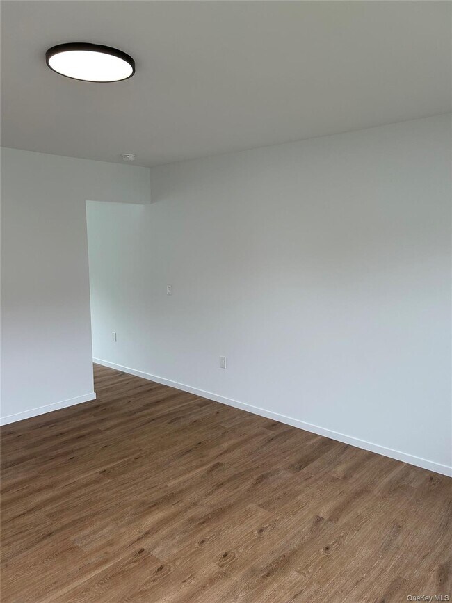 Building Photo - 325 Montauk Hwy