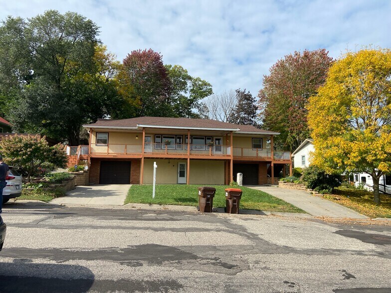 Side by Side Duplex with large front deck and off-street parking - 221 17th Ave N