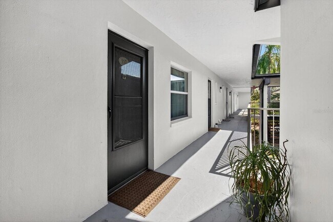 Building Photo - 1146 King Arthur Ct