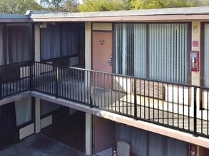 Building Photo - 7900 S Orange Blossom Trail